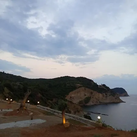 Villa Ikies Fari *